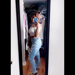 Meet your Posher, Dari